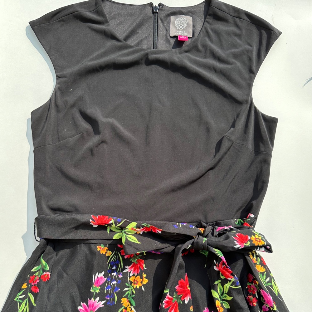 Vince Camuto Black/Floral Jumpsuit, size 6